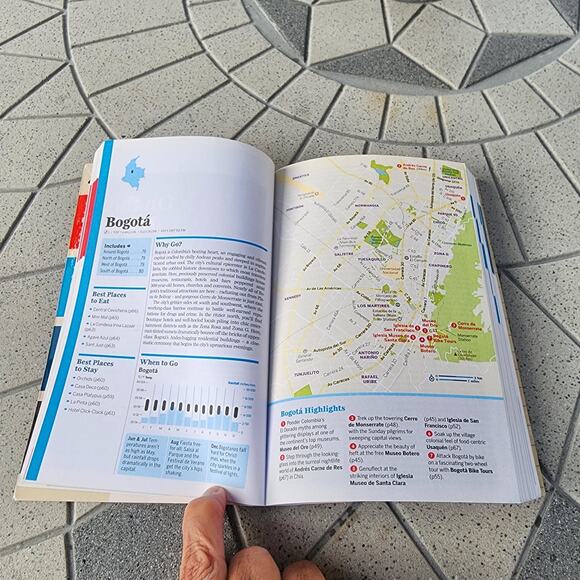 Colombia Travel Guide Paperback Book - Picture 7 of 8